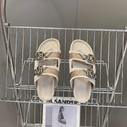 BURBERRY 26S DOUBLE BUCKLE SANDALS IN BEIGE SUEDE