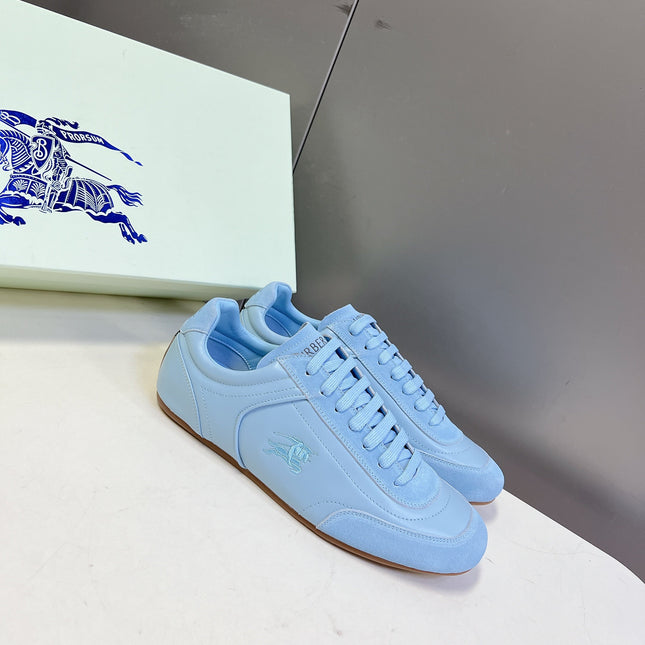 BURBERRY 26S LOW TOP SNEAKERS IN BLUE CALFSKIN AND SUEDE