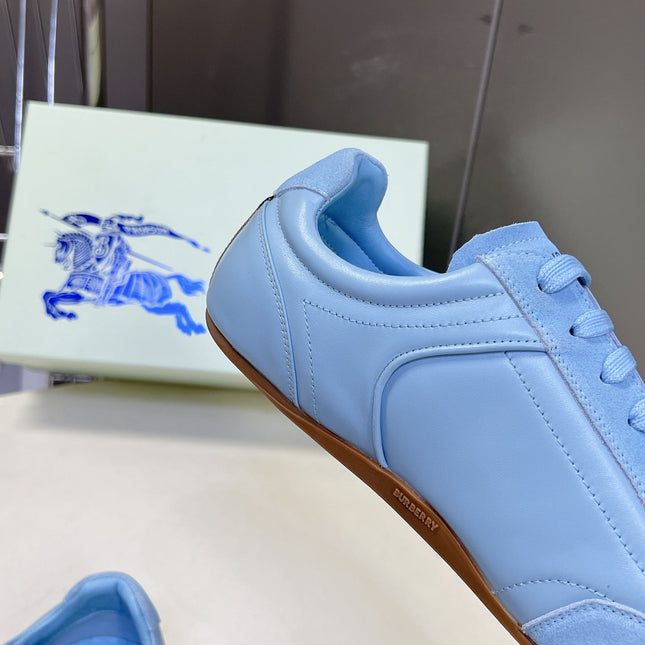 BURBERRY 26S LOW TOP SNEAKERS IN BLUE CALFSKIN AND SUEDE