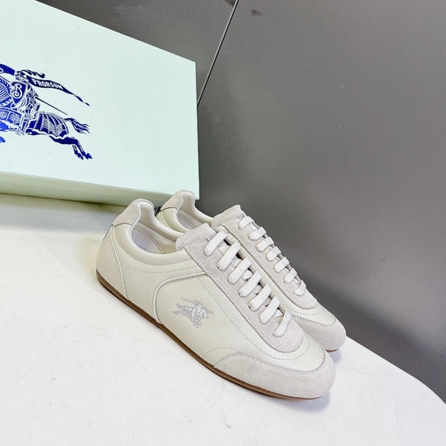 BURBERRY 26S LOW TOP SNEAKERS IN IVORY WHITE CALFSKIN AND SUEDE