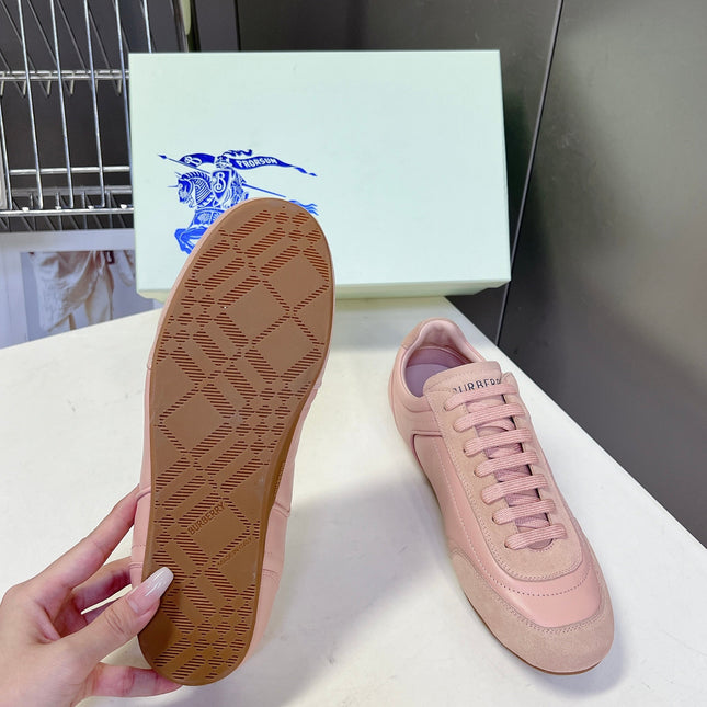 BURBERRY 26S LOW TOP SNEAKERS IN LIGHT PINK CALFSKIN AND SUEDE