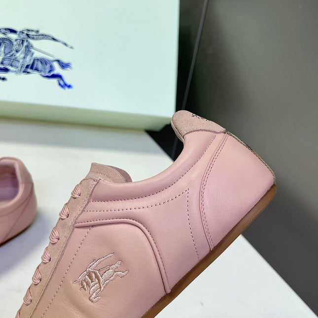 BURBERRY 26S LOW TOP SNEAKERS IN LIGHT PINK CALFSKIN AND SUEDE