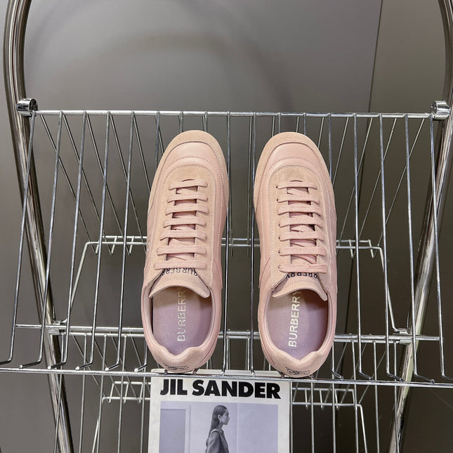 BURBERRY 26S LOW TOP SNEAKERS IN LIGHT PINK CALFSKIN AND SUEDE