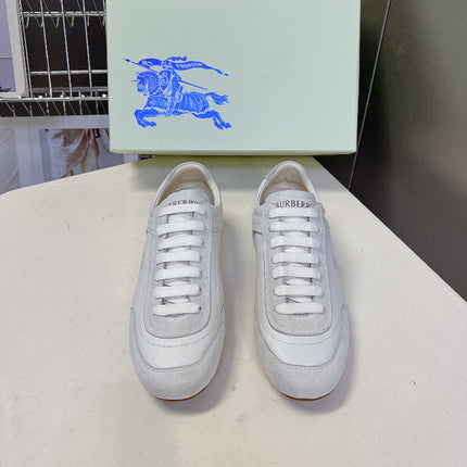 BURBERRY 26S LOW TOP SNEAKERS IN CREAM WHITE CALFSKIN AND SUEDE