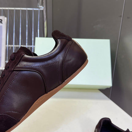 BURBERRY 26S LOW TOP SNEAKERS IN DARK BROWN CALFSKIN AND SUEDE