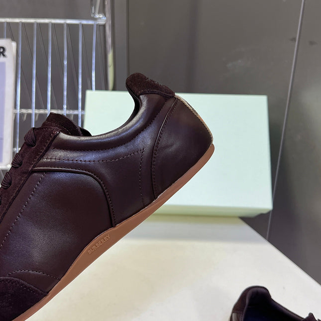 BURBERRY 26S LOW TOP SNEAKERS IN DARK BROWN CALFSKIN AND SUEDE