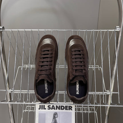BURBERRY 26S LOW TOP SNEAKERS IN DARK BROWN CALFSKIN AND SUEDE