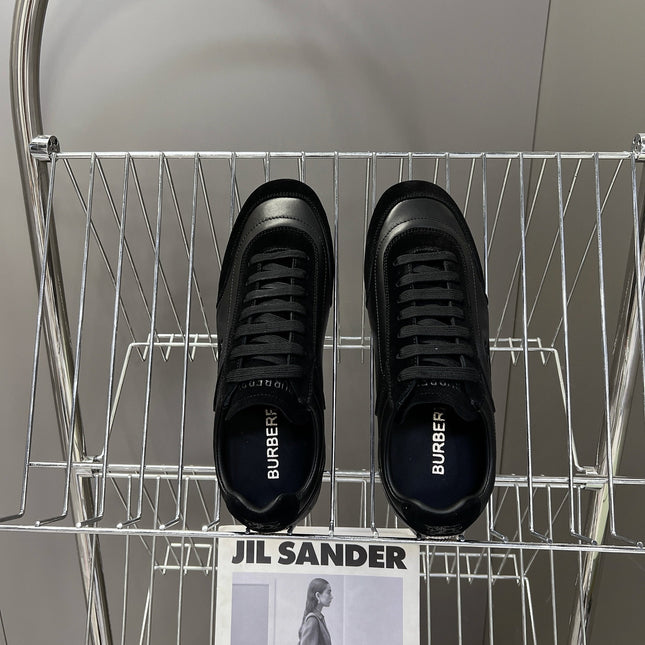BURBERRY 26S LOW TOP SNEAKERS IN BLACK CALFSKIN AND SUEDE