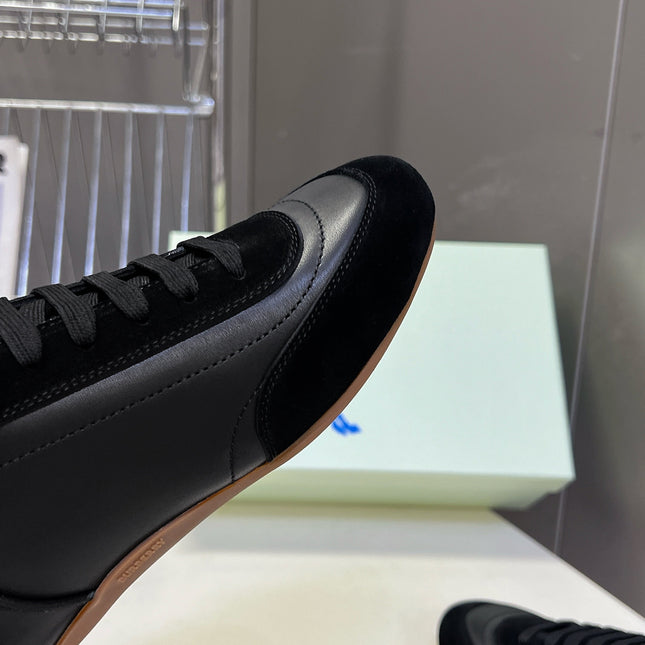 BURBERRY 26S LOW TOP SNEAKERS IN BLACK CALFSKIN AND SUEDE