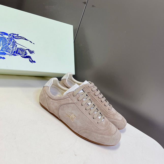 BURBERRY 26S LOW TOP SNEAKERS IN TAUPE BEIGE SUEDE