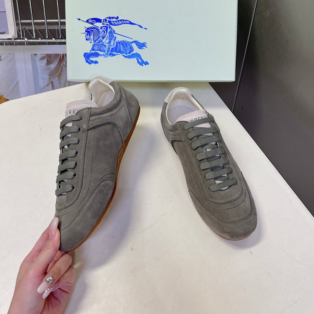 BURBERRY 26S LOW TOP SNEAKERS IN ASH GREY SUEDE