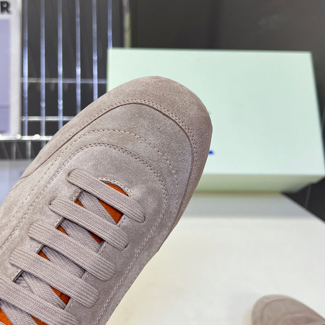 BURBERRY 26S LOW TOP SNEAKERS IN BEIGE AND ORANGE SUEDE