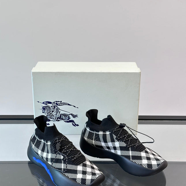 BURBERRY 26S CHECK KNIT SOCK SNEAKERS IN BLACK AND WHITE FABRIC