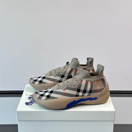 BURBERRY 26S CHECK KNIT SOCK SNEAKERS IN ARCHIVE BEIGE FABRIC