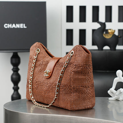 CHANEL 25S SHOULDER BAG 32 IN CARAMEL BROWN RAFFIA AND CALFSKIN GOLD HARDWARE