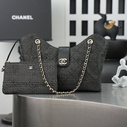 CHANEL 25S SHOULDER BAG 32 IN BLACK RAFFIA AND CALFSKIN GOLD HARDWARE