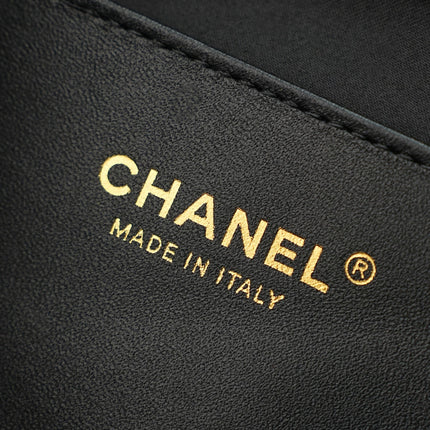 CHANEL 25S SHOULDER BAG 32 IN BLACK RAFFIA AND CALFSKIN GOLD HARDWARE