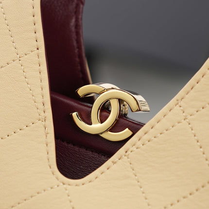 CHANEL 26S SHOPPING BAG MEDIUM 23 IN LIGHT BEIGE LAMBSKIN GOLD HARDWARE