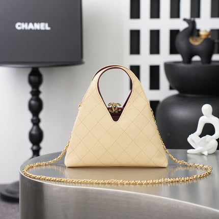 CHANEL 26S SHOPPING BAG MEDIUM 23 IN LIGHT BEIGE LAMBSKIN GOLD HARDWARE