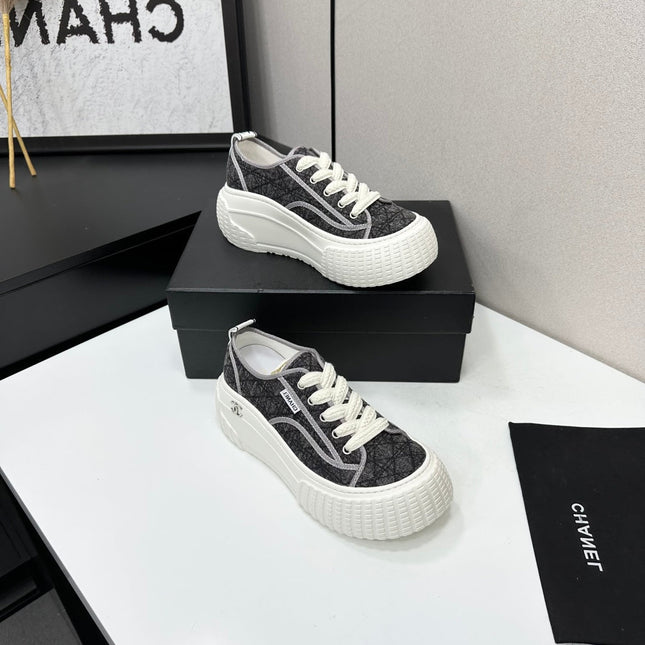 CHANEL 26S CHUNKY SNEAKERS IN GREY DIAMOND-PATTERNED WOVEN FABRIC