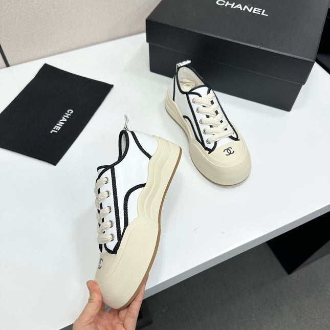 CHANEL 26S PLATFORM SNEAKERS IN WHITE CALFSKIN