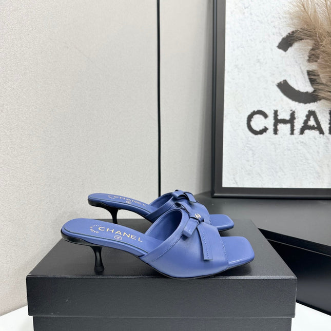CHANEL 26S HIGH HEEL MULE SANDALS 50 MM IN BLUE LAMBSKIN WITH BOW DETAIL