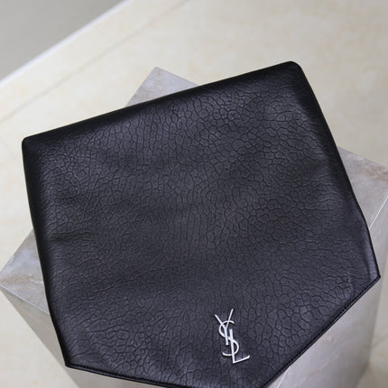 YSL 25S CASSANDRE LARGE ENVELOPE POUCH 29 IN BLACK CALFSKIN GRAY HARDWARE