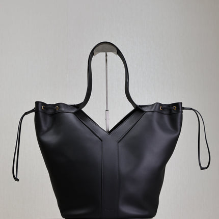 YSL 25S Y LARGE HOBO 50 IN BLACK CALFSKIN GOLD HARDWARE