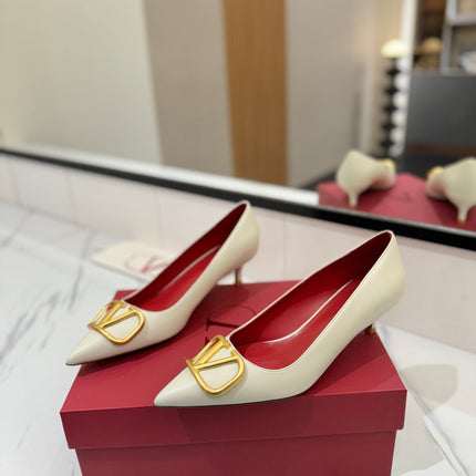 VALENTINO 26S HIGH HEELS 45 MM IN CREAM WHITE SMOOTH CALFSKIN WITH GOLD HARDWARE
