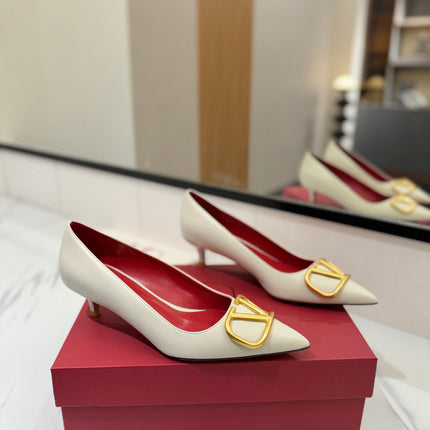 VALENTINO 26S HIGH HEELS 45 MM IN CREAM WHITE SMOOTH CALFSKIN WITH GOLD HARDWARE