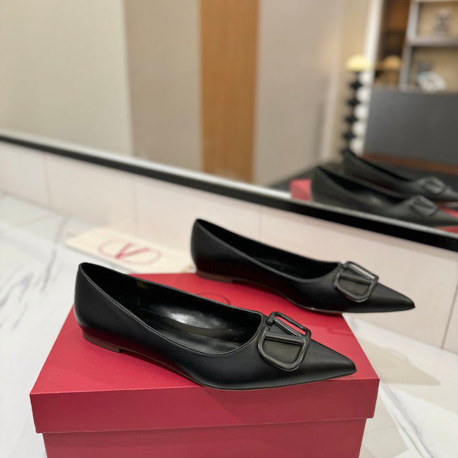VALENTINO 26S BALLET FLATS IN BLACK SMOOTH CALFSKIN