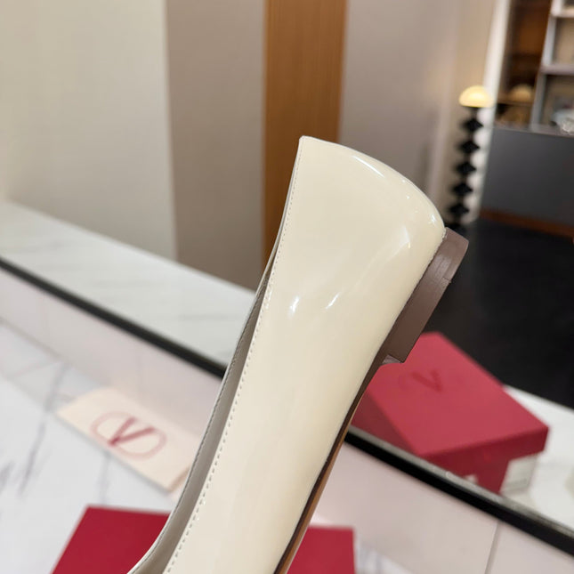 VALENTINO 26S BALLET FLATS IN WHITE PATENT CALFSKIN