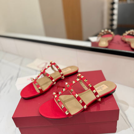 VALENTINO 26S SANDALS IN RED CALFSKIN WITH GOLD STUDS