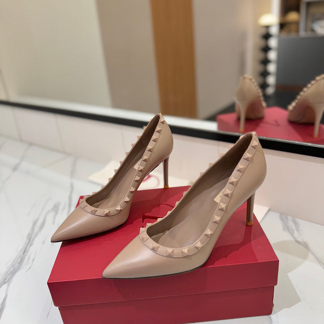 VALENTINO 26S STUDDED HIGH HEELS 90 MM IN MATTE NUDE CALFSKIN