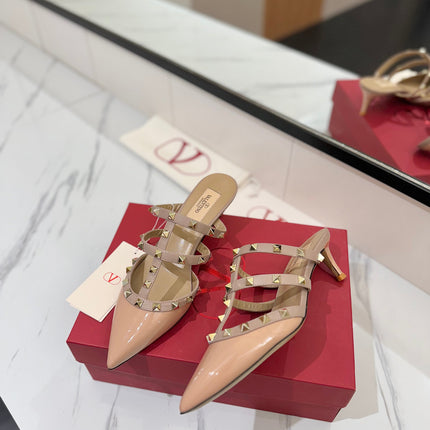 VALENTINO 26S STUDDED HEELED MULES 50 MM IN BEIGE PINK PATENT CALFSKIN