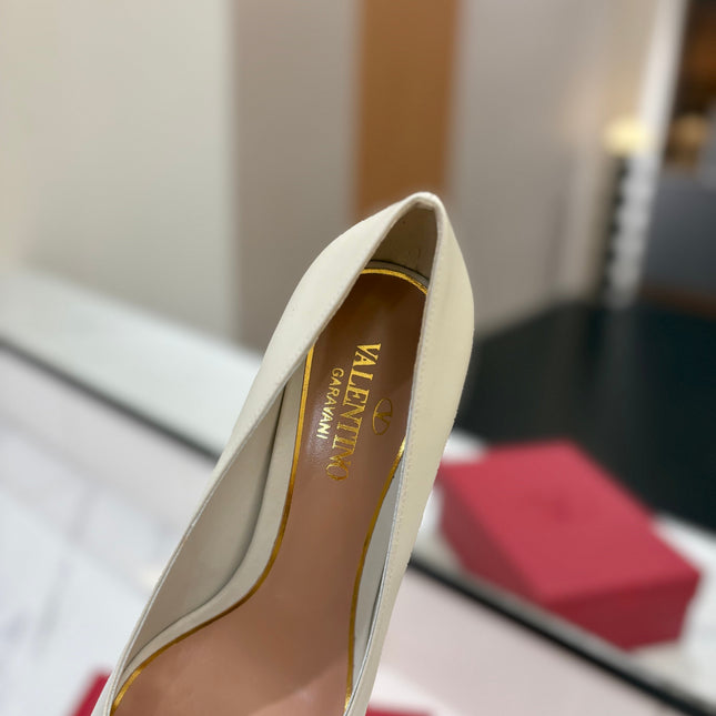 VALENTINO 26S POINTED-TOE PUMPS 65 MM IN WHITE SMOOTH CALFSKIN