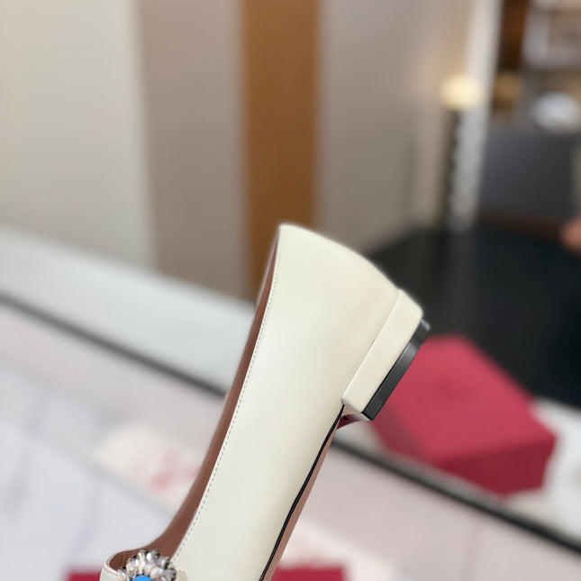 VALENTINO 26S MARY JANE FLATS IN WHITE CALFSKIN WITH CRYSTAL FLOWER