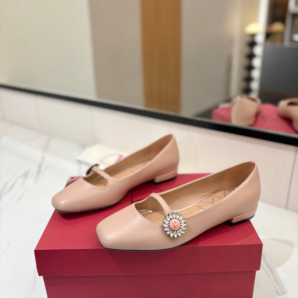 VALENTINO 26S MARY JANE FLATS IN NUDE PINK CALFSKIN WITH CRYSTAL FLOWER