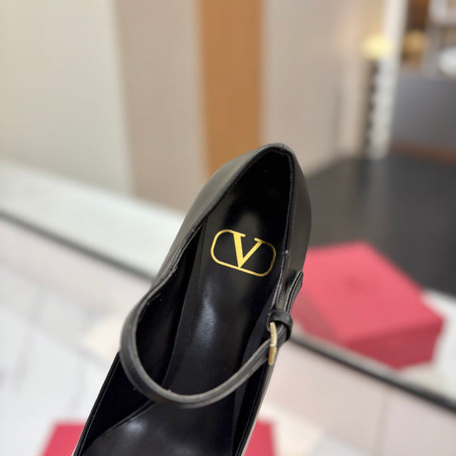 VALENTINO 26S MARY JANE HEELS 60 MM IN BLACK SMOOTH CALFSKIN WITH GOLD HARDWARE