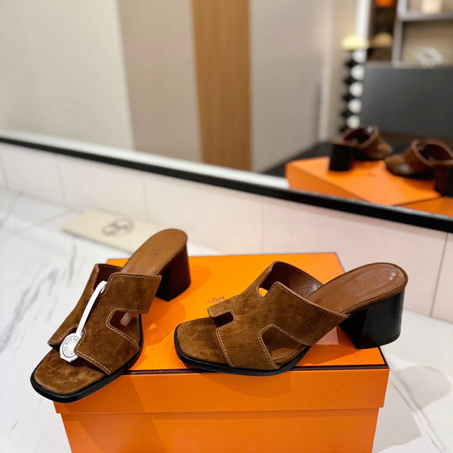HM 26S HELIA SANDAL 70MM IN CARAMEL BROWN SUEDE