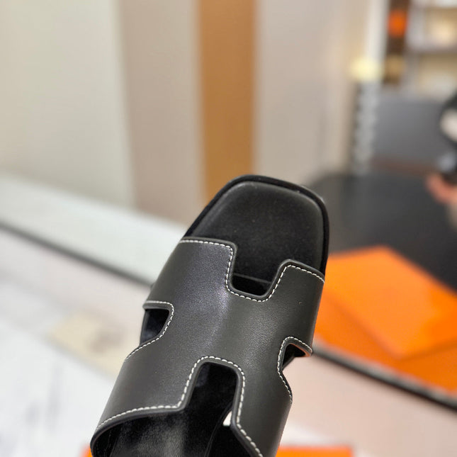 HM 26S HELIA SANDAL 70MM IN BLACK CALFSKIN