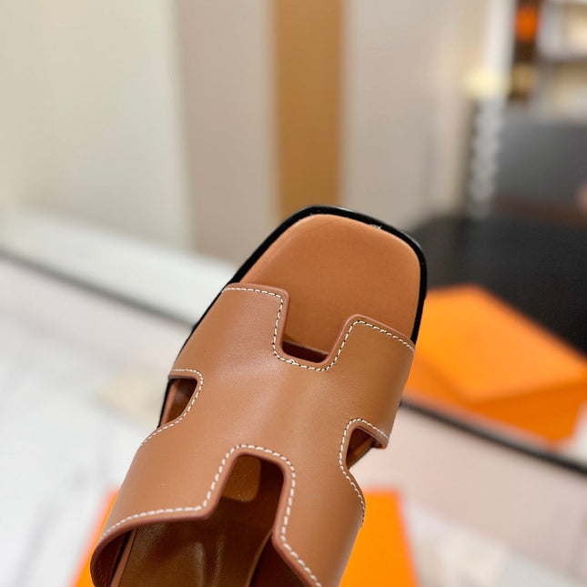 HM 26S HELIA SANDAL 70MM IN CARAMEL BROWN CALFSKIN