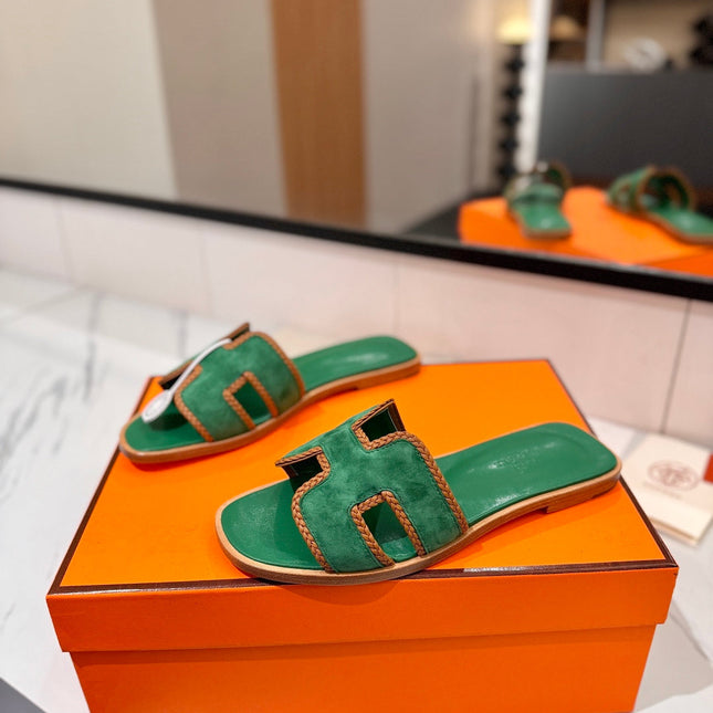 HM 26S ORAN SANDALS IN GREEN SUEDE WITH TAN BOWN BRAIDED TRIM