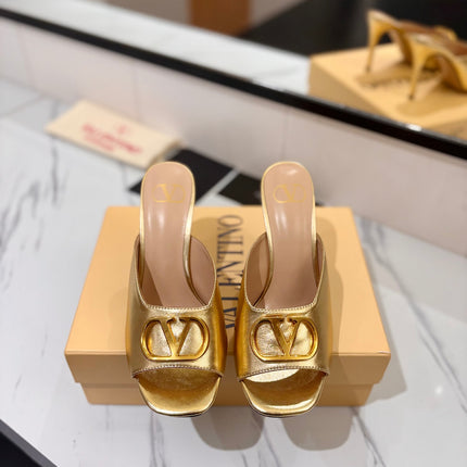 VALENTINO 26S HEEL SANDALS 100 MM IN METALLIC GOLD CALFSKIN WITH GOLD HARDWARE