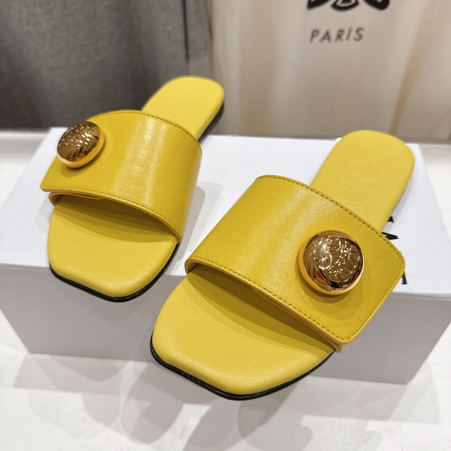 LOEWE 26S PEBBLE SLIDE IN YELLOW CALFSKIN GOLD HARDWARE