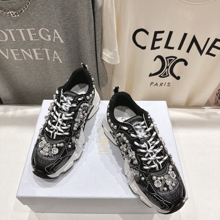 DIOR 25S SNEAKER IN BLACK LAMBSKIN AND MESH FABRIC WITH PEARL DETAILING