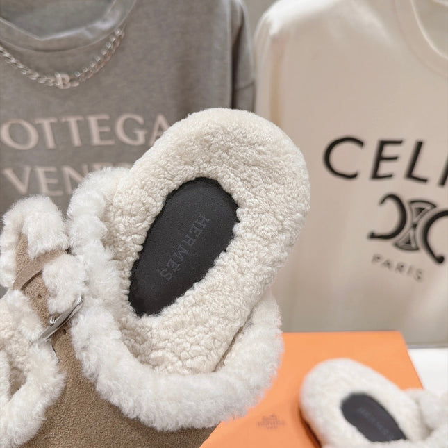 HM 26S CHYPRE SANDALS IN BEIGE SUEDE AND CREAM WHITE WOOL