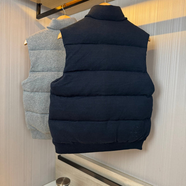 MONCLER 25S DOWN VEST IN BLACK 066