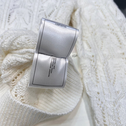 CHANEL 25S LONG-SLEEVE SWEATER 441