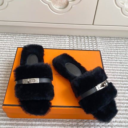 HM 25S GIULIA SANDAL IN BLACK SHEARLING WITH SILVER HARDWARE
